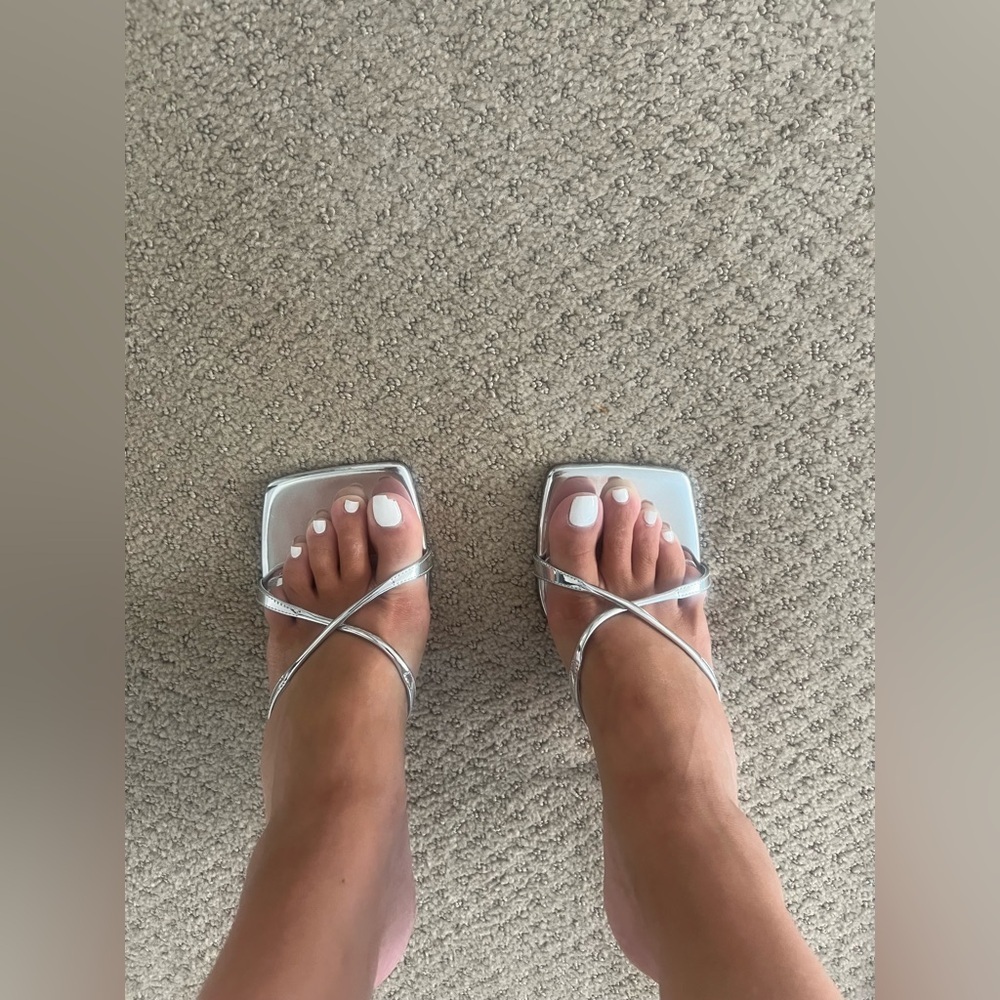 ✨ NEW! Authentic! Amina Muaddi Silver Strappy Heels – Size 38.5 ✨ Mules - Picture 12 of 15